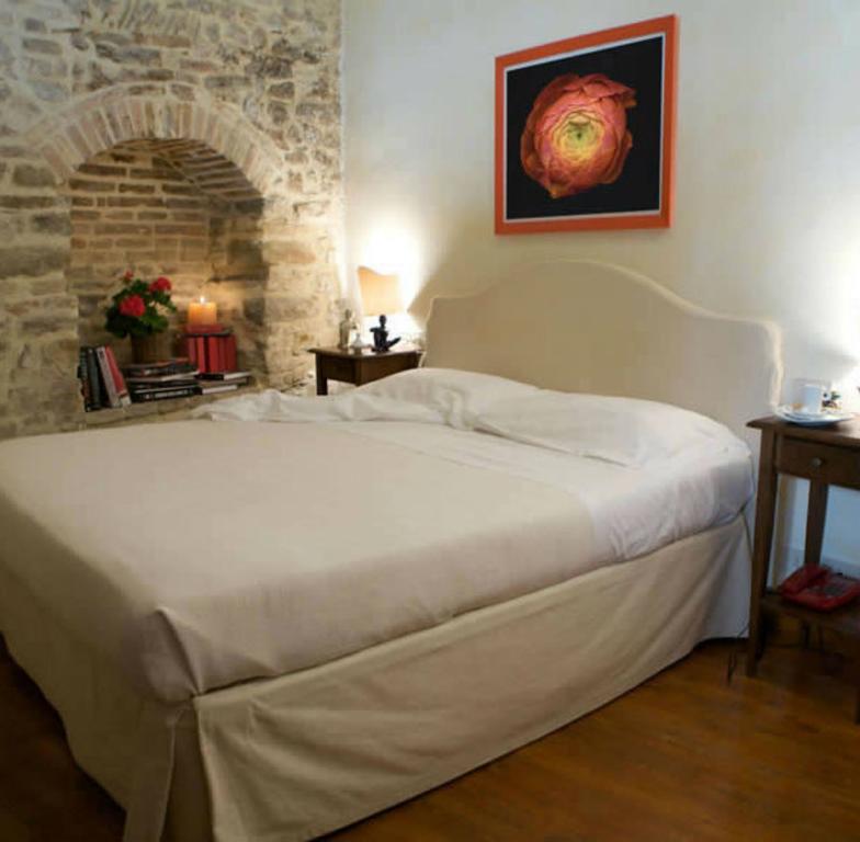 Locanda Spirito Divino Bevagna Luaran gambar